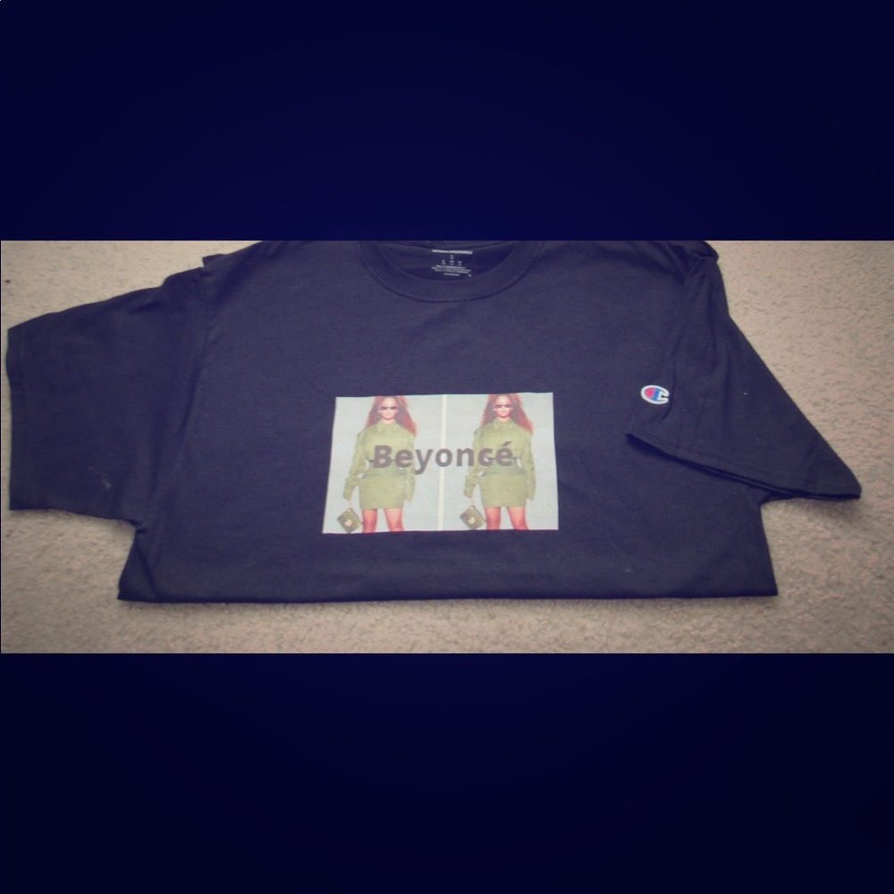 Yoncé graphic T